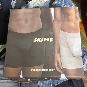 SKIMS Men's Boxer Briefs - Black and Cream